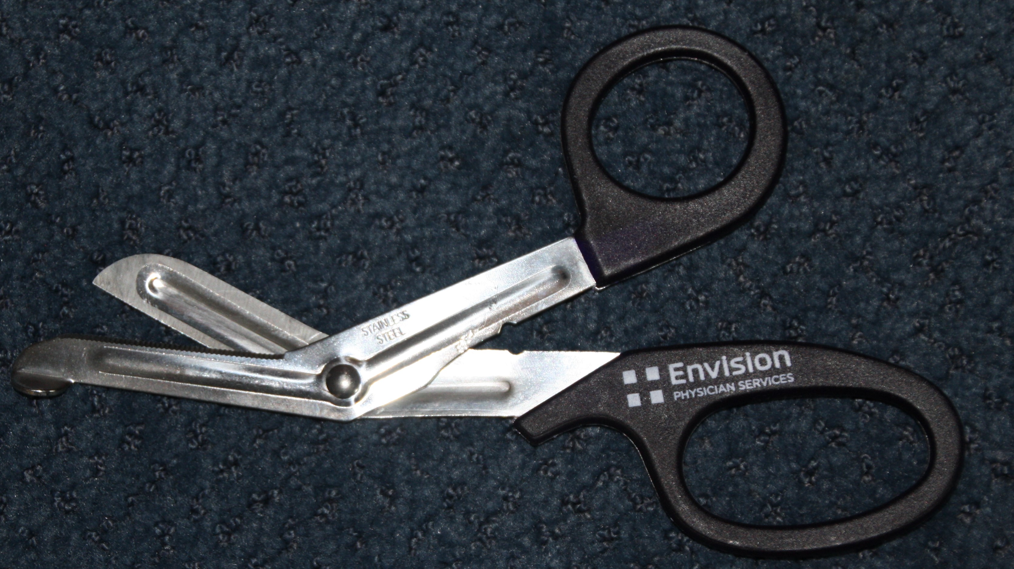 A Cut Above Finding the Best EMS Shears